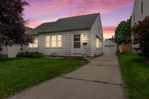2708 S 44th, Milwaukee, WI 53219