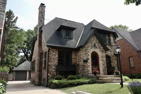 6309 W Mckinley, Wauwatosa, WI 53213