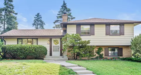 2860 N N Park, Wauwatosa, WI 53222