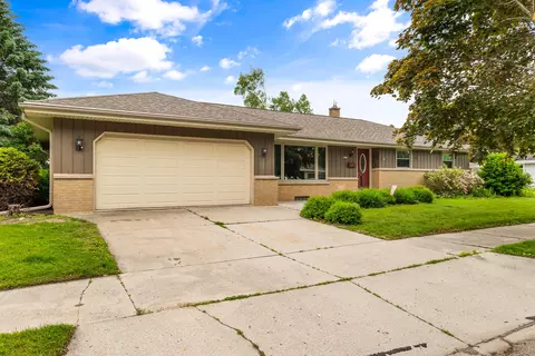 1635 N 21st, Manitowoc, WI 54220