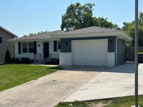 2300 Allen, Waukesha, WI 53186