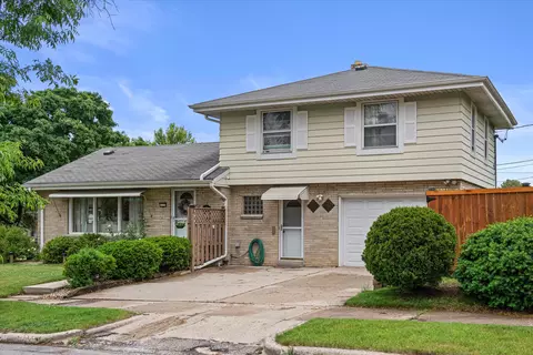 9230 W Auer, Milwaukee, WI 53222