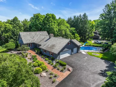 1840 Candlewood, Richfield, WI 53076
