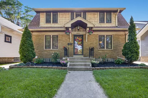 1441 N 66th, Wauwatosa, WI 53213