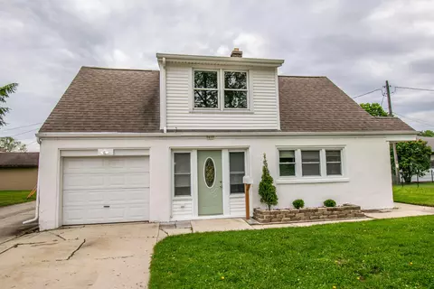 1617 Sauk Trl, Sheboygan, WI 53081