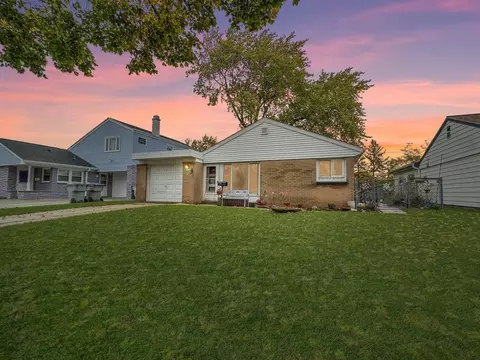 5628 W Montana, Milwaukee, WI 53219