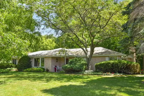 1740 Stoneway, Richfield, WI 53076