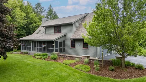 4429 Kingbird, Jackson, WI 53037