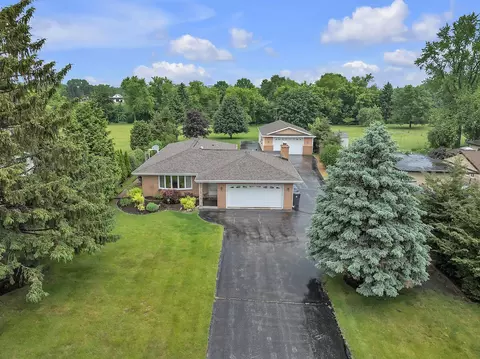 6524 Green Rdg, Mount Pleasant, WI 53406