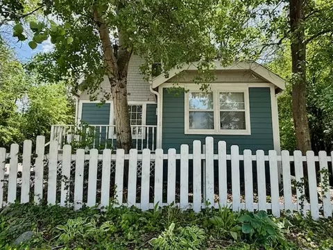 1127 W Brown Deer, River Hills, WI 53217