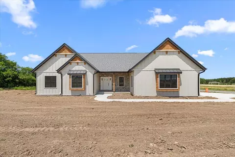 425 Sandstone, Slinger, WI 53086