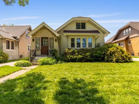 2221 N 60th, Milwaukee, WI 53208
