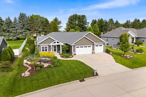 2210 Stoney Brk, Manitowoc, WI 54220