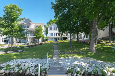n37w26713 Kopmeier, Pewaukee, WI 53072