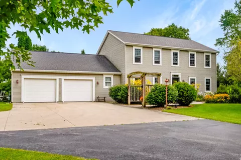 n171 County Road South, Auburn, WI 53040