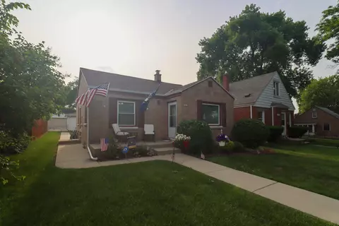2807 S 49th, Milwaukee, WI 53219
