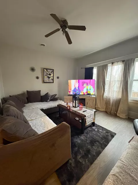 2341 S 12th, Milwaukee, WI 53215