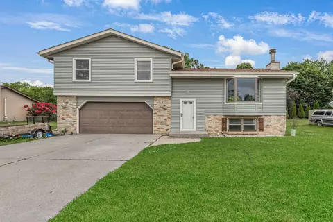 214 E Monroe, Hartford, WI 53027