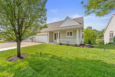 1855 Cherokee #A, Grafton, WI 53024