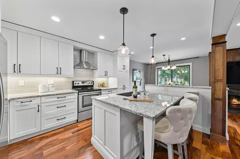 836 Pilgrim, Elm Grove, WI 53122