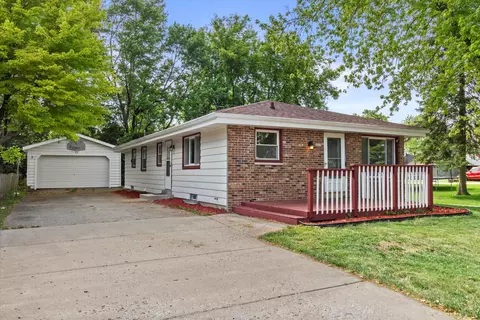 5717 S 42nd, Greenfield, WI 53221