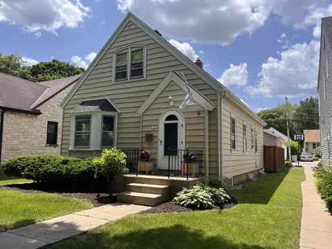 2771 S 46th, Milwaukee, WI 53219