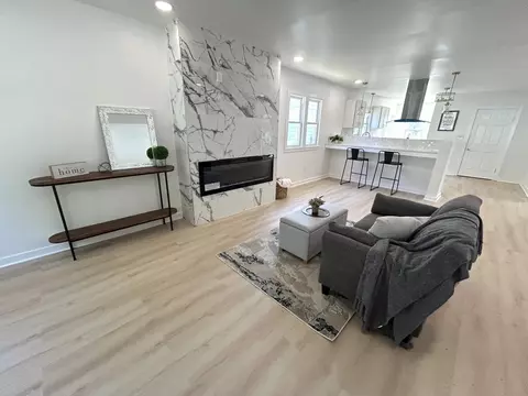 3041 N 52nd, Milwaukee, WI 53210
