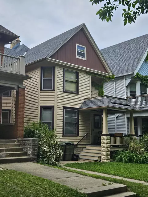 2577 N Frederick, Milwaukee, WI 53211