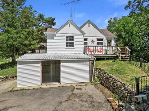 8125 Monroe, Burlington, WI 53105