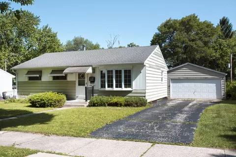 1434 Aldoro, Waukesha, WI 53188