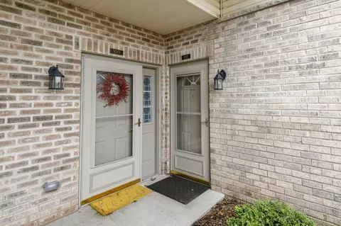 9245 S 54th, Franklin, WI 53132