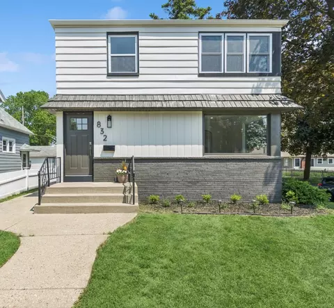 832 E Wilbur, Milwaukee, WI 53207