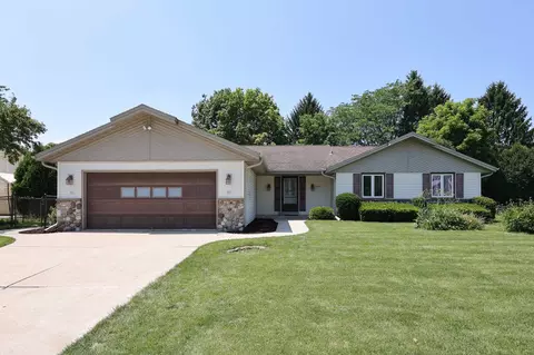 7855 S 83rd, Franklin, WI 53132