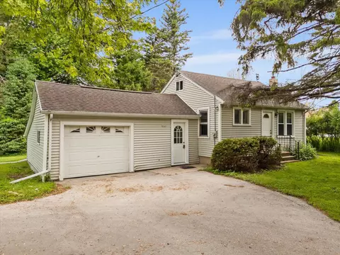 4924 Lakeshore #4926, Sheboygan, WI 53083