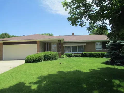 5154 Maplewood, Greendale, WI 53129