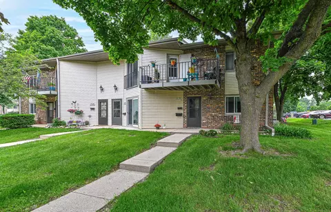 w168n11501 El Camino #2, Germantown, WI 53022