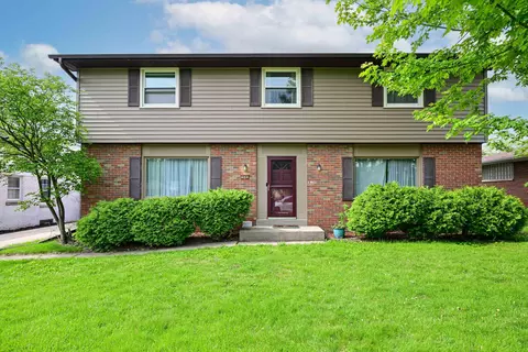 10301 W Feerick, Wauwatosa, WI 53222