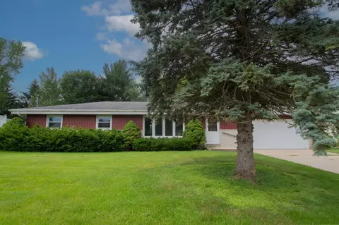 1218 Allermann, Watertown, WI 53094