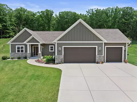 w237n6842 Ancient Oaks, Sussex, WI 53089