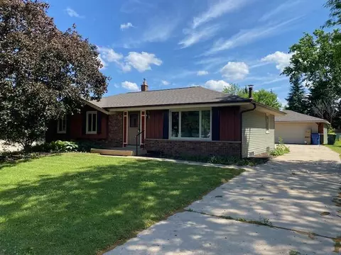 655 E Mackinac, Oak Creek, WI 53154
