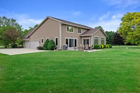 566 Amber, Colgate, WI 53017