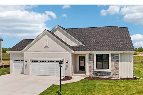 2690 Mapleton, East Troy, WI 53120