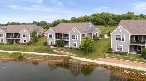 n55w35141 Coastal, Oconomowoc, WI 53066