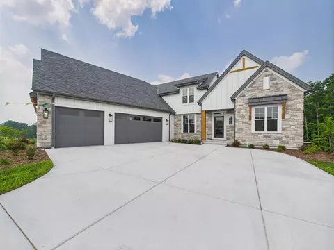 w214n6683 Fairview, Menomonee Falls, WI 53051