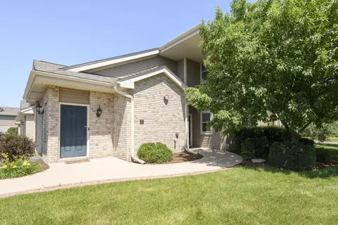 18520 Emerald #D, Brookfield, WI 53045