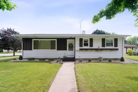 73 N St Josephs, Fond Du Lac, WI 54935
