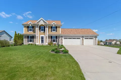 3187 Sherman Parc, Jackson, WI 53037