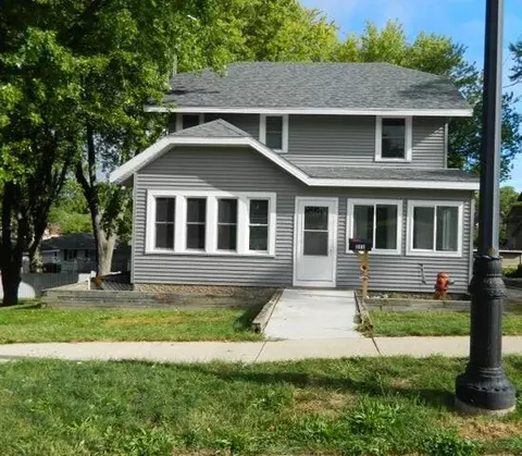 311 W Racine, Jefferson, WI 53549