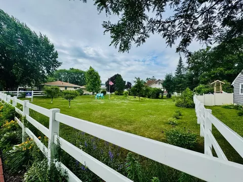 1909 5th, Winona, MN 55987