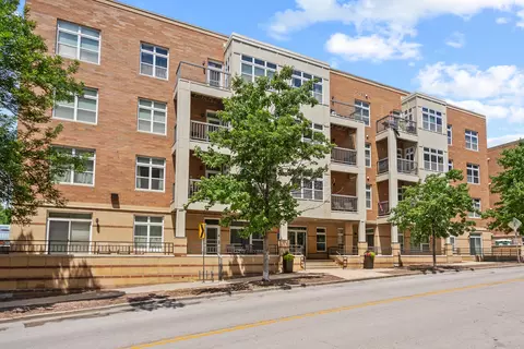 1905 N Water #303, Milwaukee, WI 53202